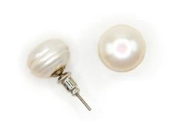 Freshwater Pearl Earring - Large: White